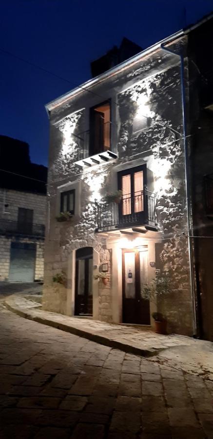 La Casa Del Pittore Di Petralia Petralia Soprana Εξωτερικό φωτογραφία