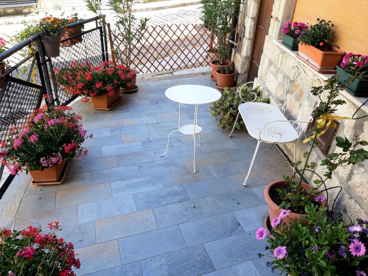 La Casa Del Pittore Di Petralia Petralia Soprana Εξωτερικό φωτογραφία