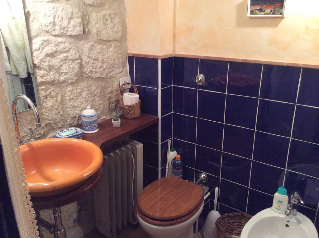 La Casa Del Pittore Di Petralia Petralia Soprana Δωμάτιο φωτογραφία