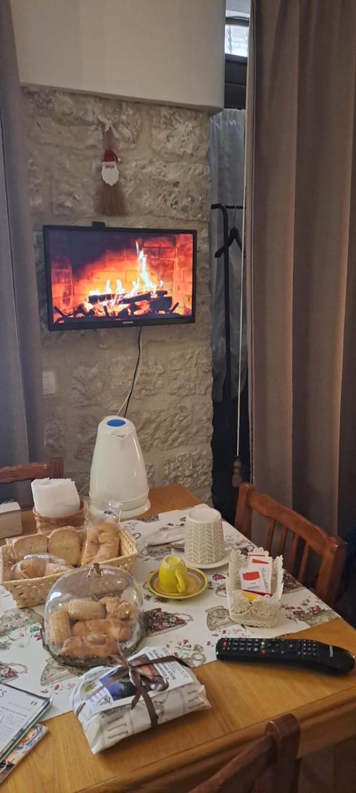 La Casa Del Pittore Di Petralia Petralia Soprana Εξωτερικό φωτογραφία