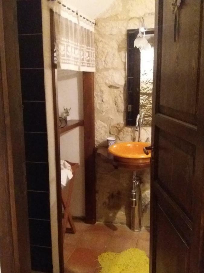 La Casa Del Pittore Di Petralia Petralia Soprana Εξωτερικό φωτογραφία